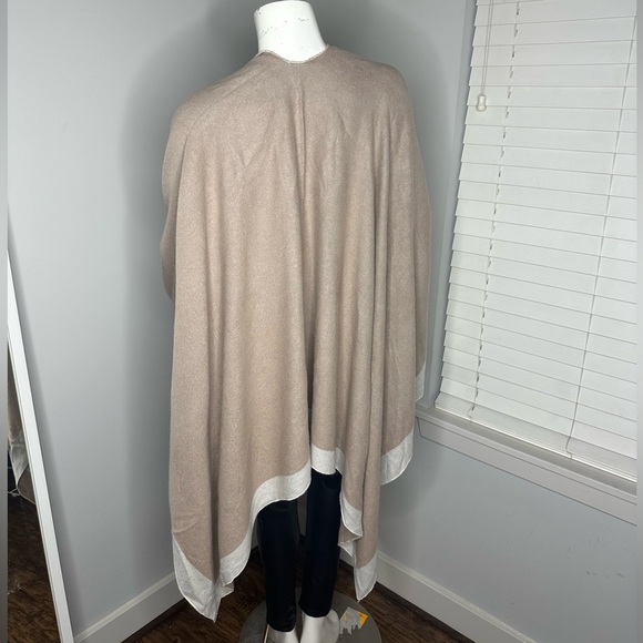 Melifluos Cardigan Poncho - One Size - Picture 8 of 11